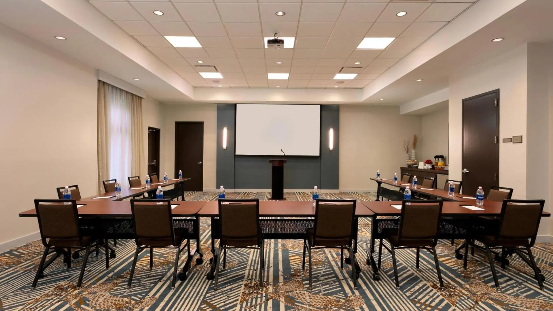 Hyatt Place Bayamon Hotel
